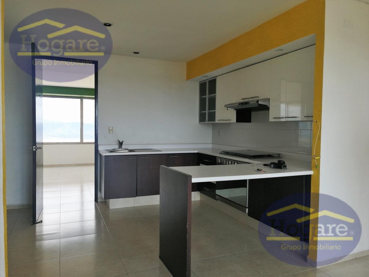 Departamento en venta Torre Rembrandt Lomas de Gran Jardín. Hermosa vista a la ciudad