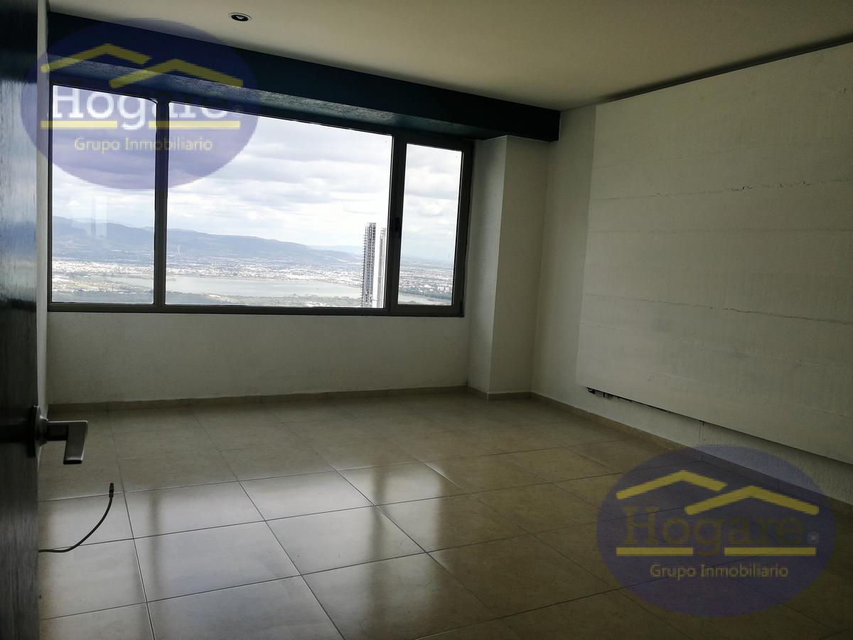 Departamento en venta Torre Rembrandt Lomas de Gran Jardín. Hermosa vista a la ciudad