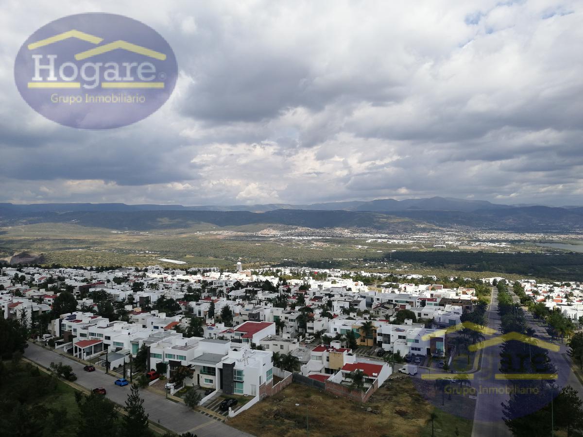 Departamento en venta Torre Rembrandt Lomas de Gran Jardín. Hermosa vista a la ciudad