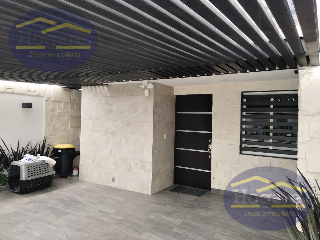 Casa Venta 3 niveles Roof Garden Preciosa vista a la ciudad Residencial La Foresta, Norte León Gto