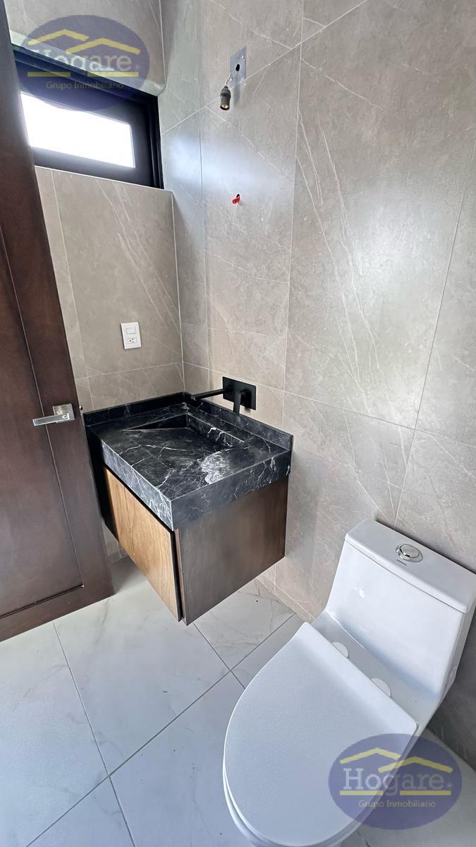 Casa en Venta dentro de Cluster en la Campiña residencial León Gto