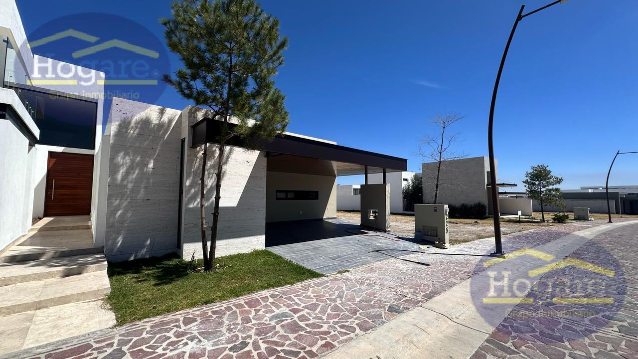 Casa en Venta dentro de Cluster en la Campiña residencial León Gto