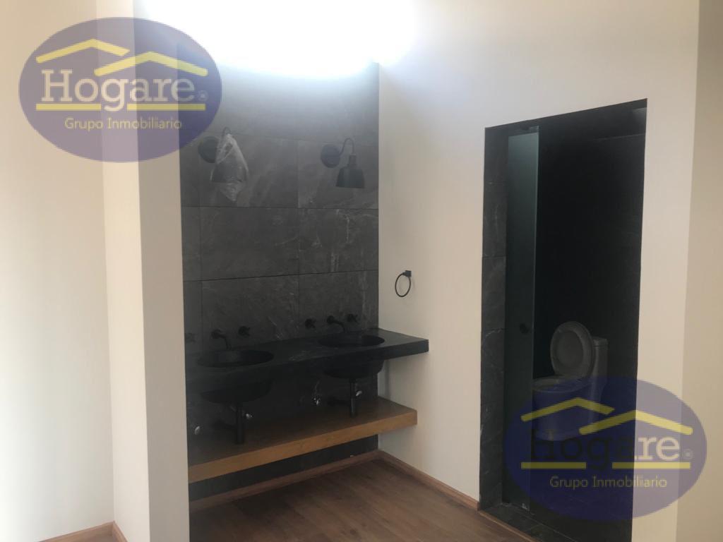 Amplia Casa Campestre en Venta, Fraccionamiento los Encinos, León, Gto.