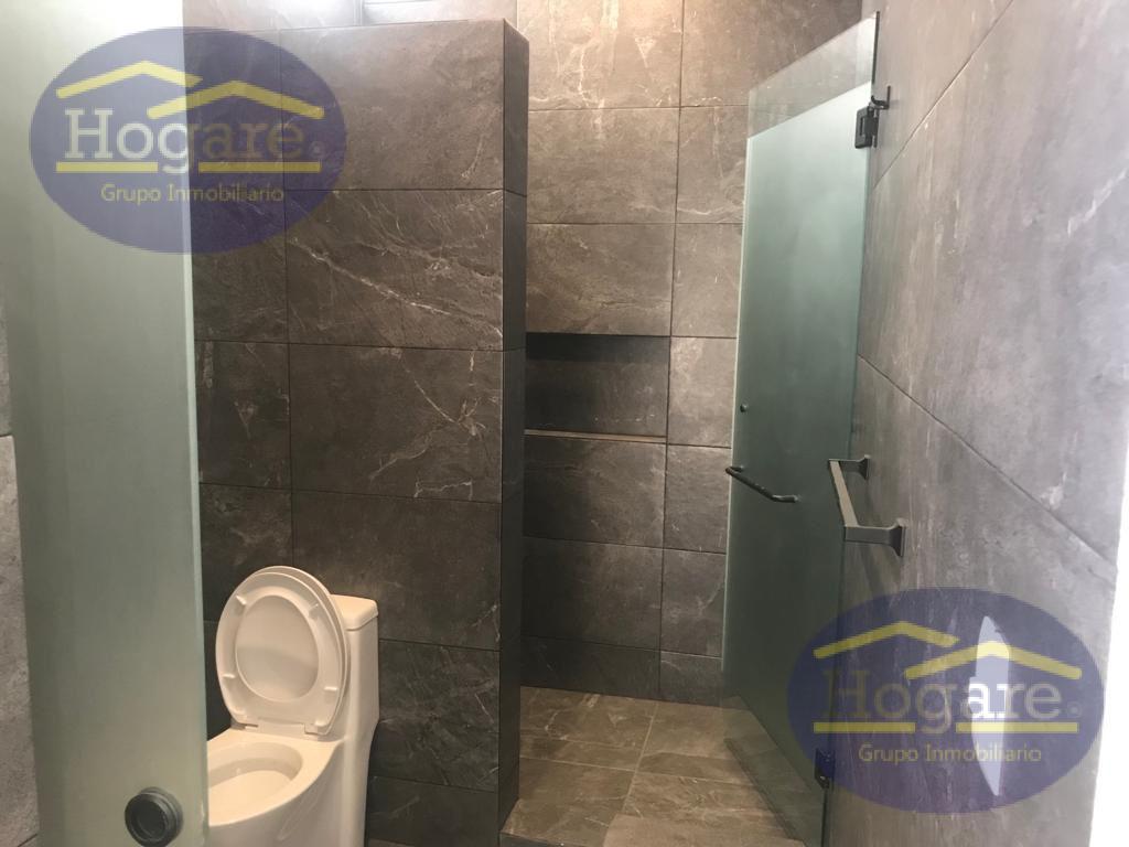 Amplia Casa Campestre en Venta, Fraccionamiento los Encinos, León, Gto.