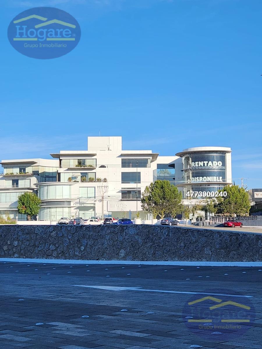 Oficina Nueva Renta Frente Plaza Mayor Zona Norte León Gto