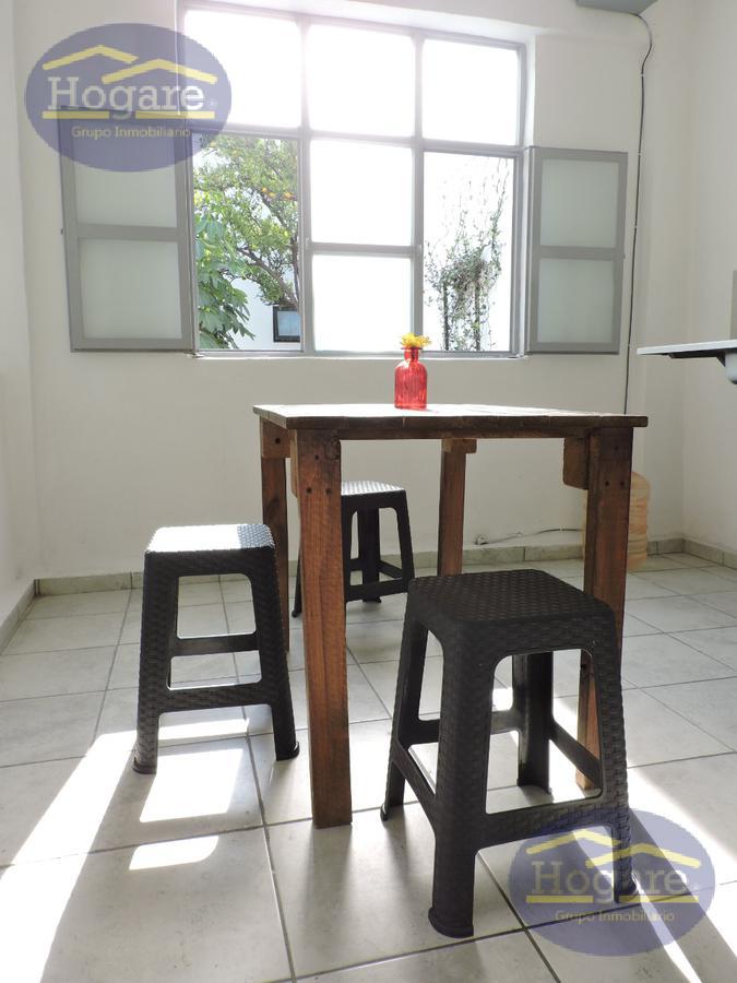 Oficina en Renta, excelente espacio para consultorio o para oficina en la Col. Obregón León Gto.