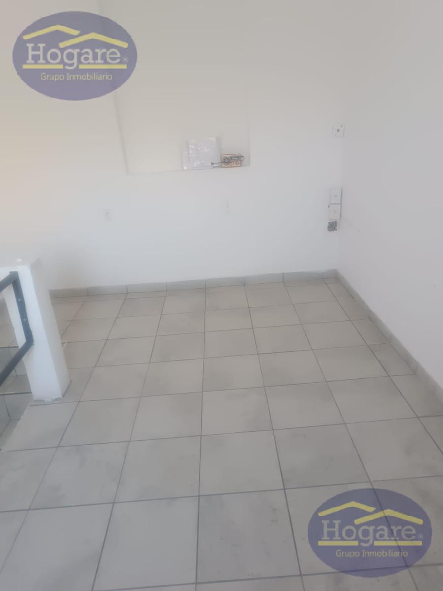 Oficina en Renta, excelente espacio para consultorio o para oficina en la Col. Obregón León Gto.