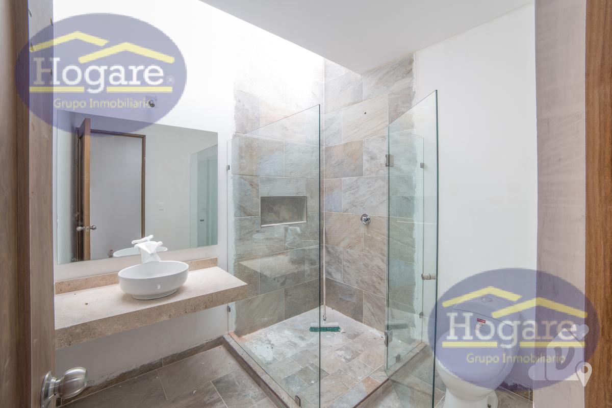 Casa en Venta en pirvada en Mayorazgo León Gto