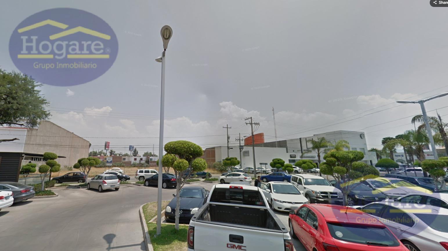 Terreno comercial en RENTA zona norte de León