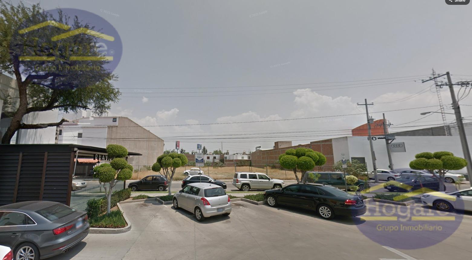 Terreno comercial en RENTA zona norte de León