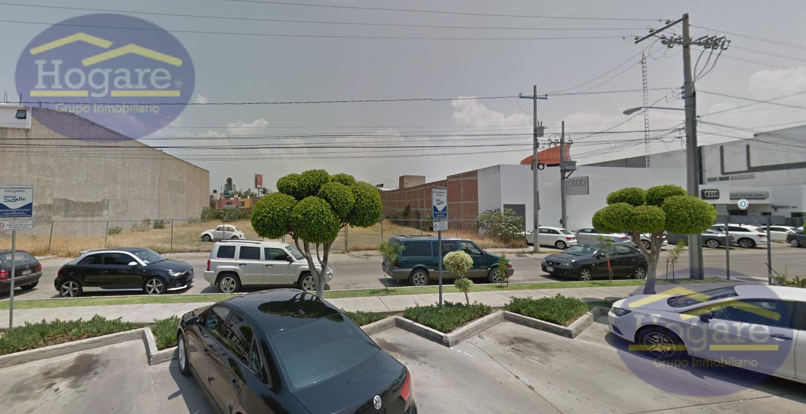 Terreno comercial en RENTA zona norte de León