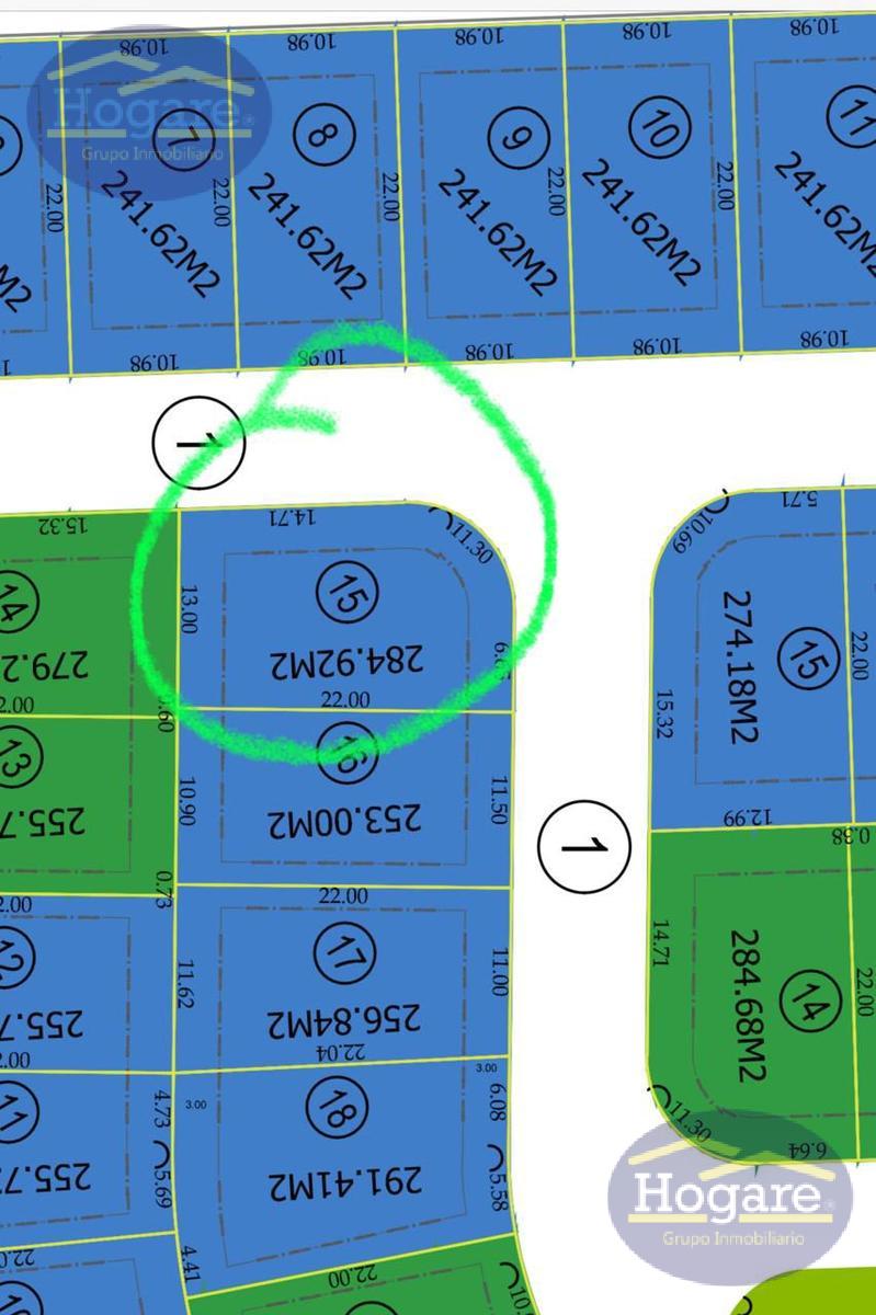 Terreno en  venta en Esquina en lomas V de molino león gto