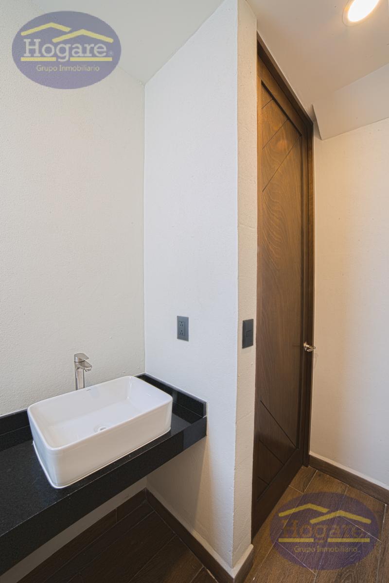 Departamento 2ble altura en Venta, Excelente ubicación en el Norte, León Gto