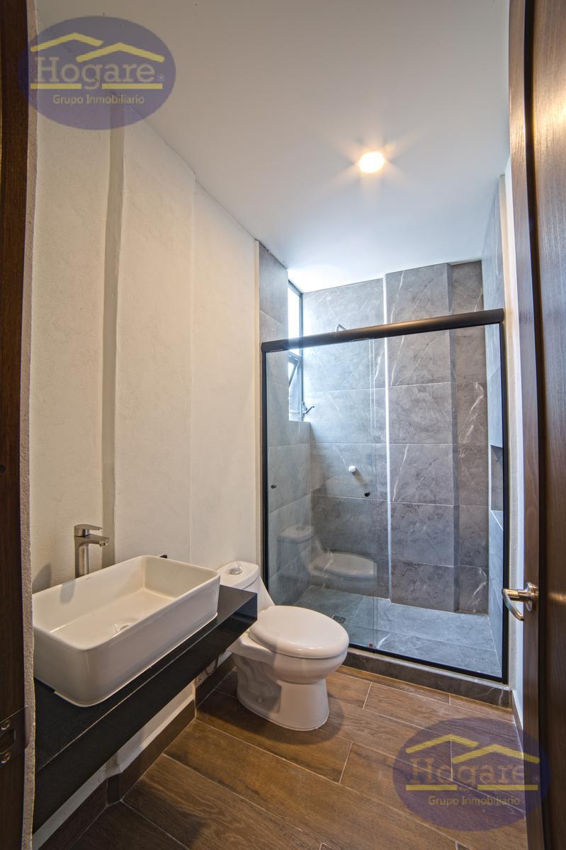 Departamento 2ble altura en Venta, Excelente ubicación en el Norte, León Gto