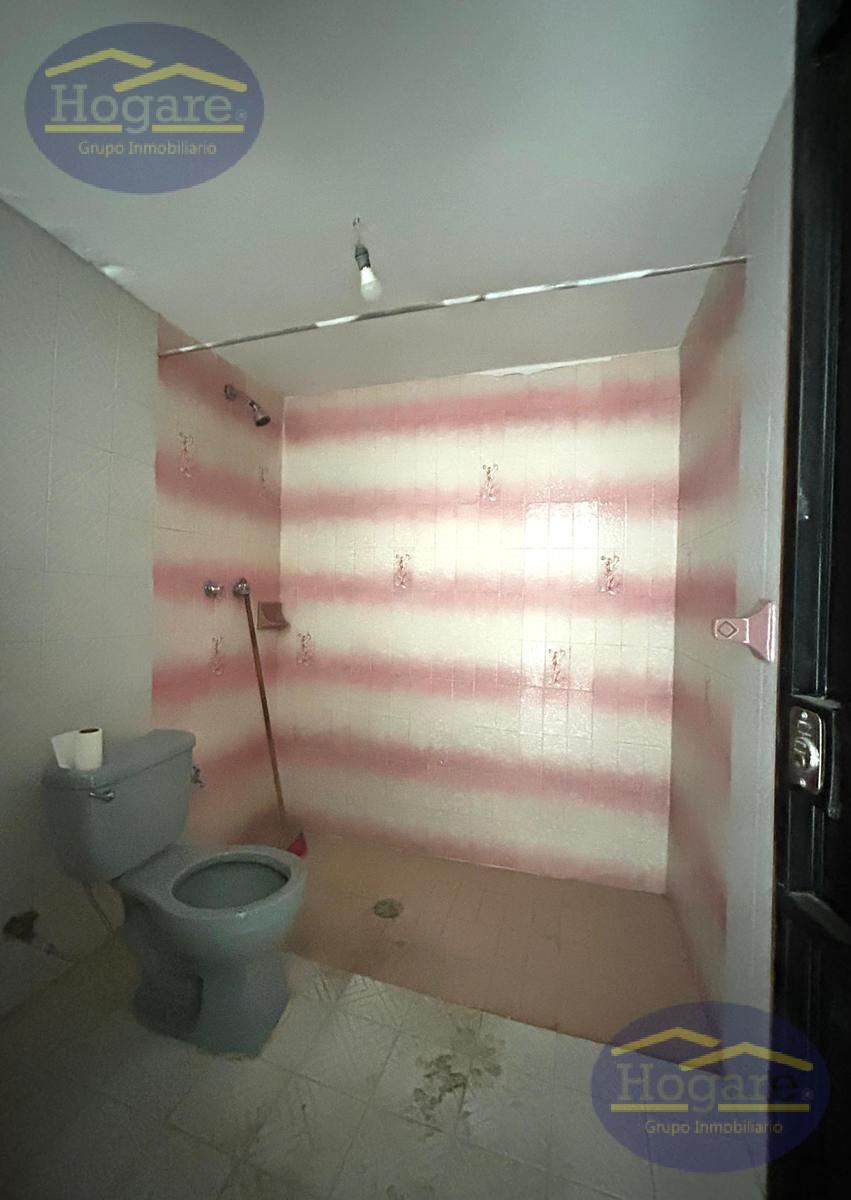 CASA EN VENTA A UN PAR DE CUADRAS DE BLVD AUSTRI, COLONIA CHAPALITA, LEÓN GTO
