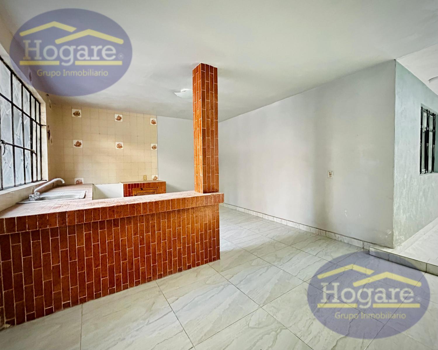 CASA EN VENTA A UN PAR DE CUADRAS DE BLVD AUSTRI, COLONIA CHAPALITA, LEÓN GTO