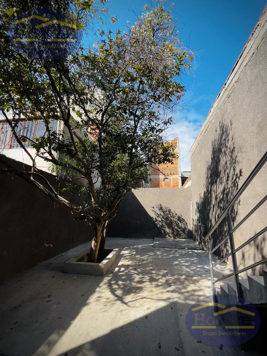 CASA EN VENTA A UN PAR DE CUADRAS DE BLVD AUSTRI, COLONIA CHAPALITA, LEÓN GTO