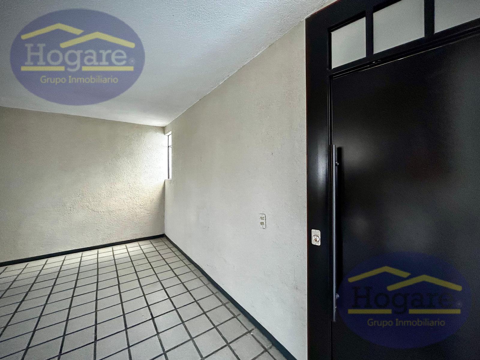 CASA EN VENTA A UN PAR DE CUADRAS DE BLVD AUSTRI, COLONIA CHAPALITA, LEÓN GTO
