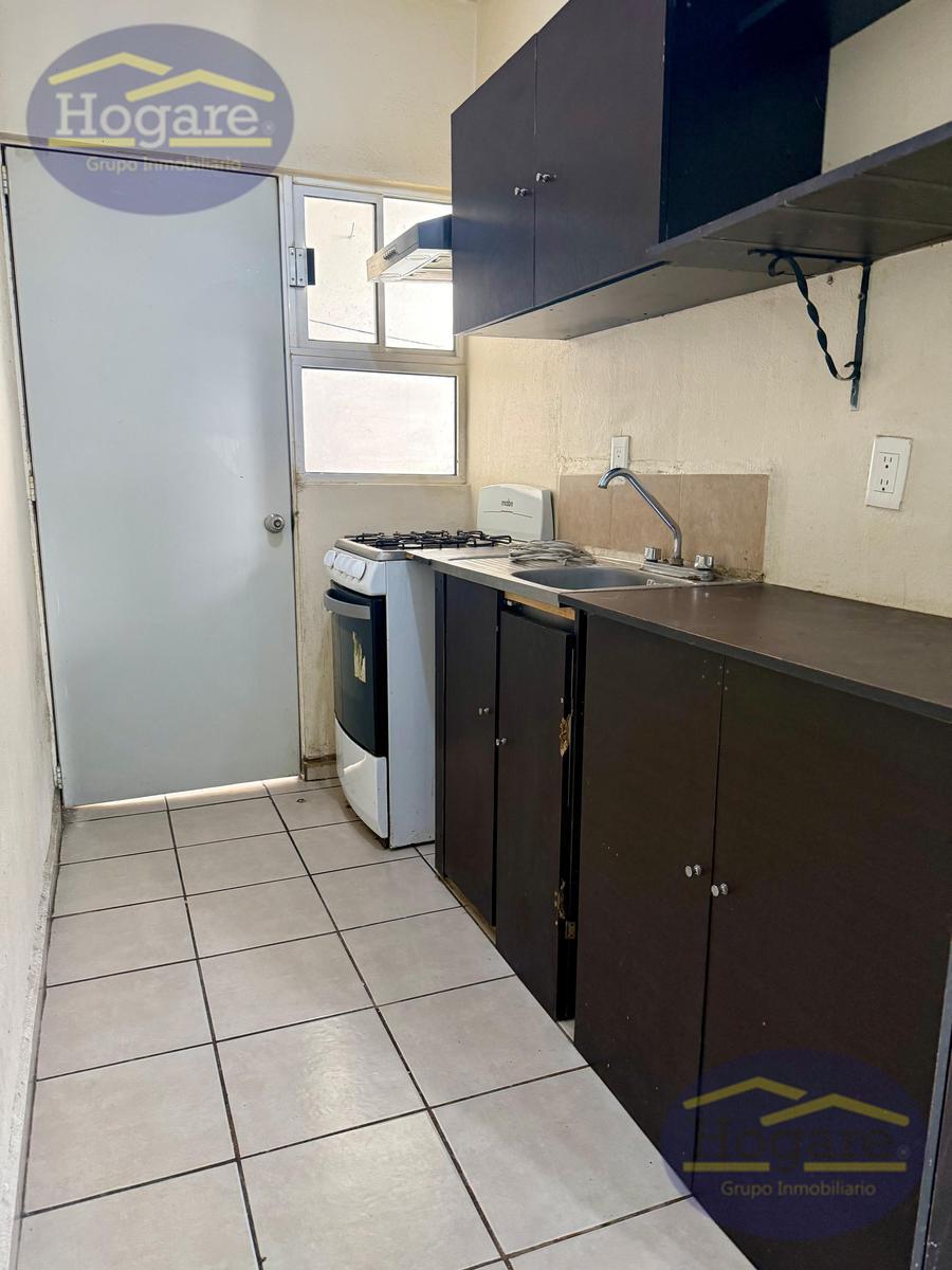 Apartado! Departamento en Lomas del Mirador, Planta Baja, Zona Norte León Gto