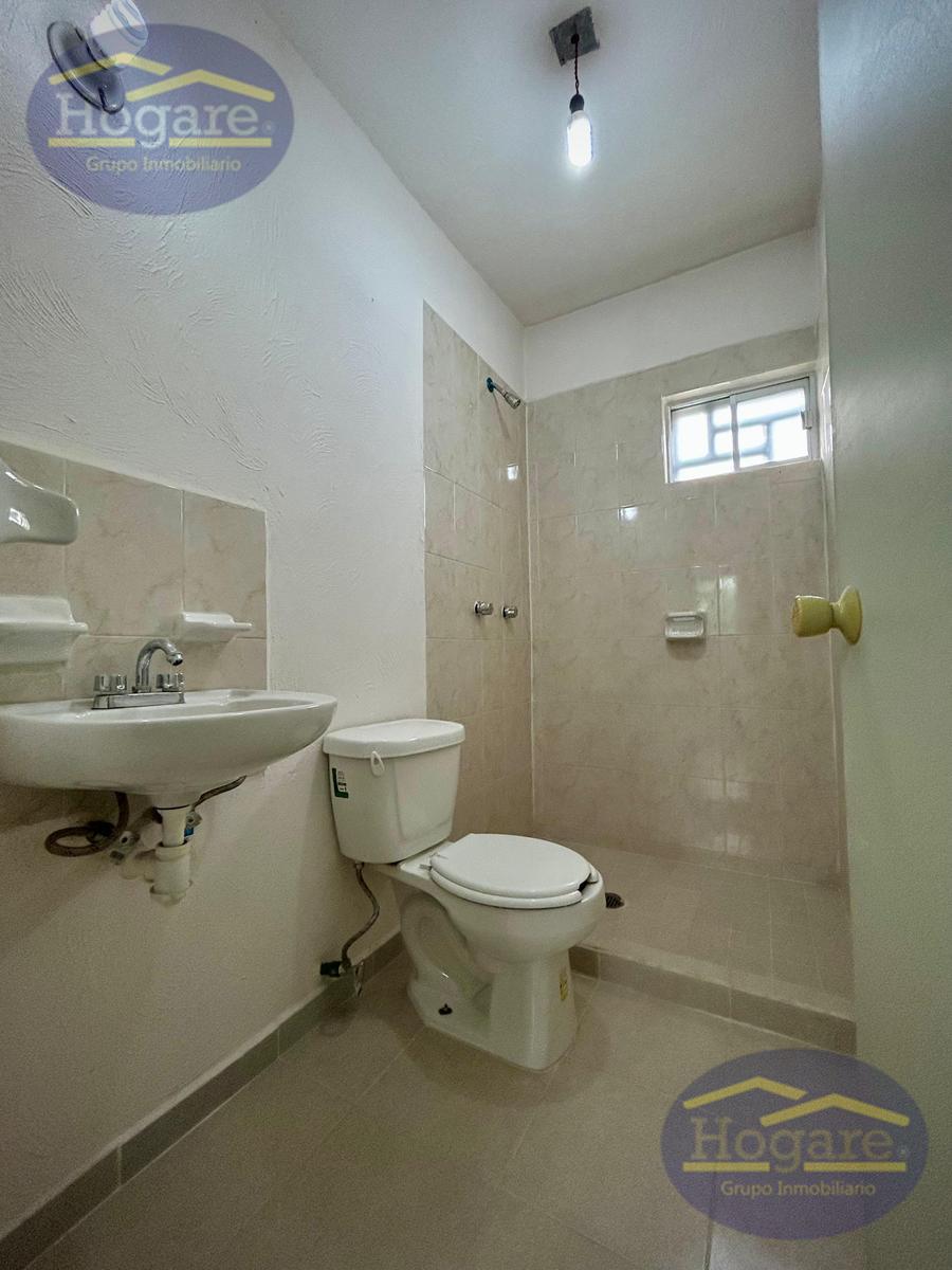 Apartada! CASA EN VENTA FRACC PUERTA SAN CARLOS, BLVD AEROPUERTO, SUR LEÓN GTO