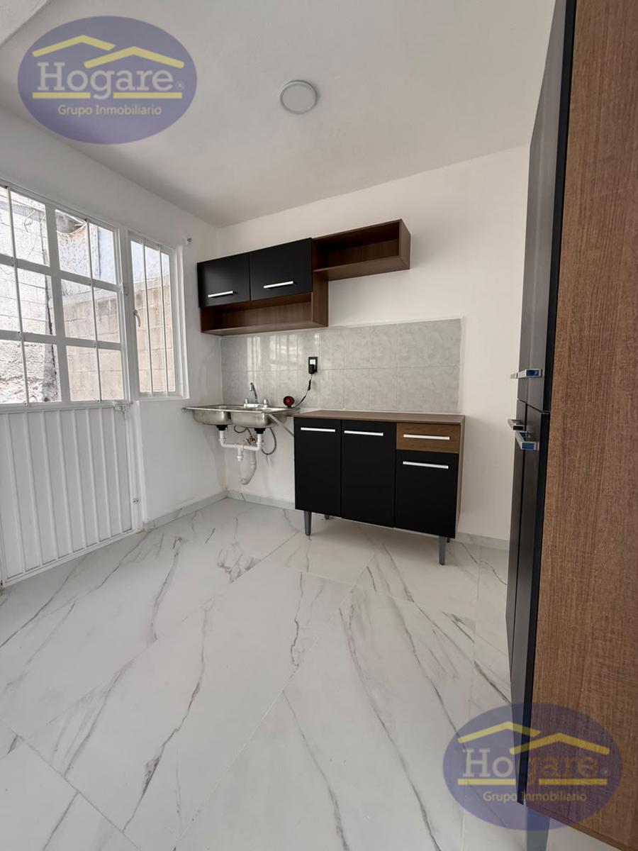CASA EN VENTA REMODELADA JOYAS DE CASTILLA, LEÓN GTO