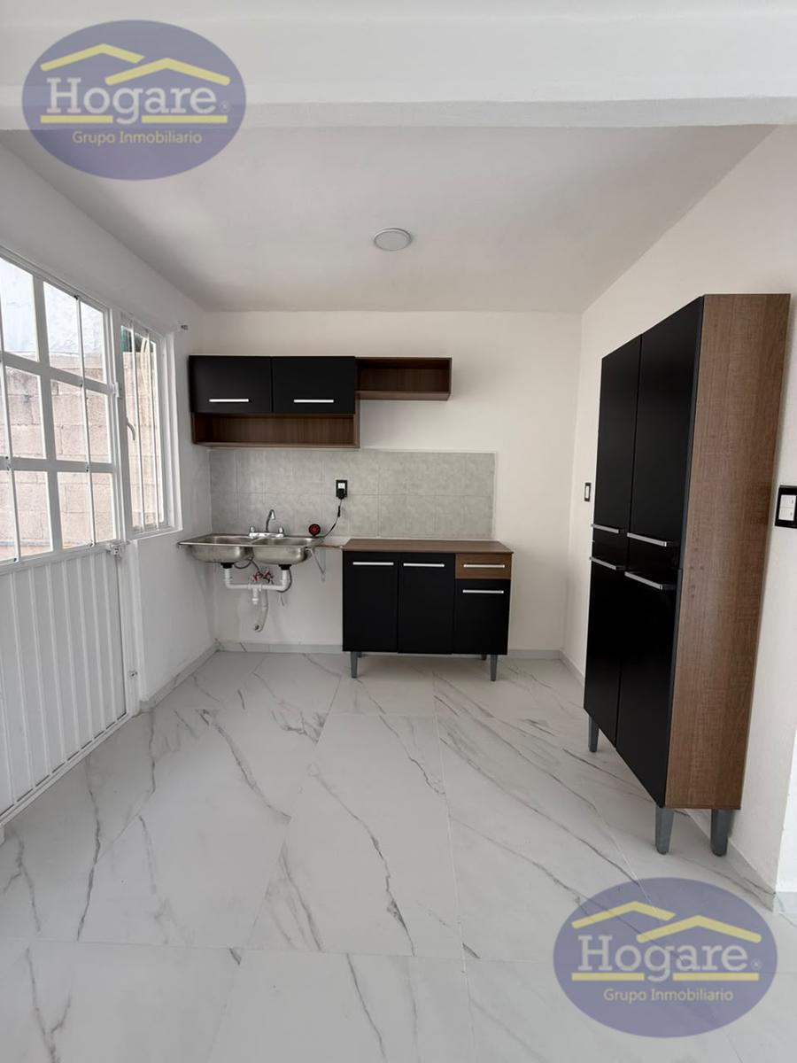 CASA EN VENTA REMODELADA JOYAS DE CASTILLA, LEÓN GTO