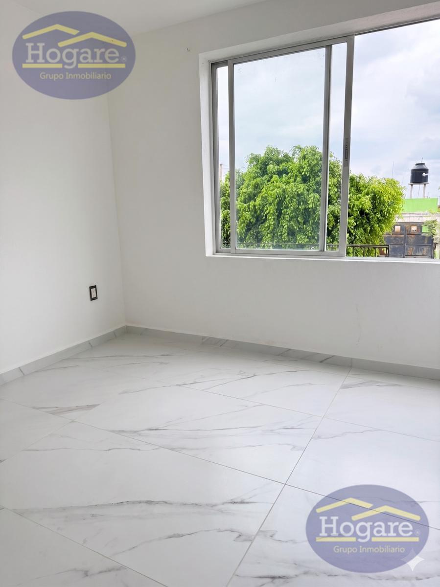 CASA EN VENTA REMODELADA JOYAS DE CASTILLA, LEÓN GTO