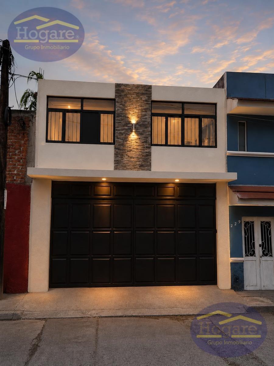 Casa en venta Colonia San Sebastian Cerca de Torres landa y La merced