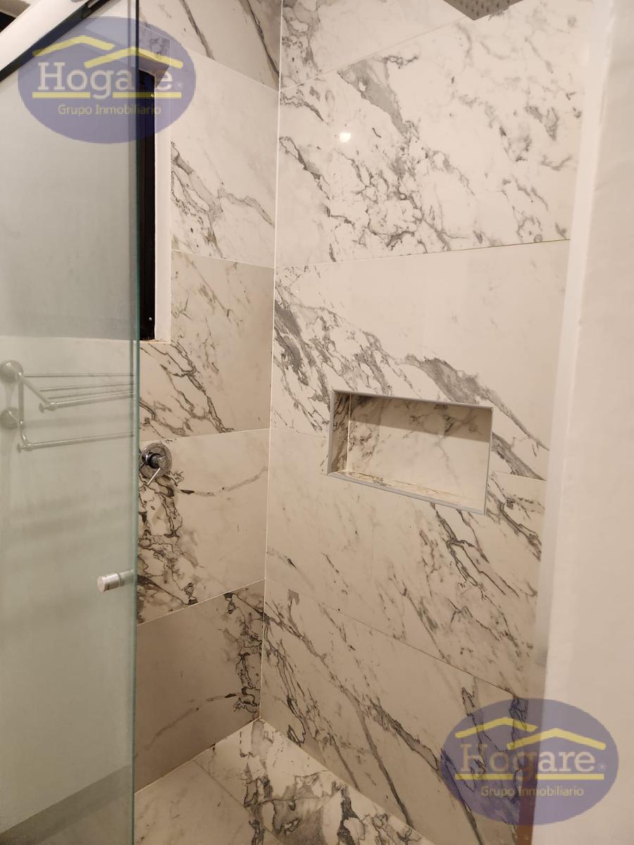 Venta Casa en Molino, Lomas 4, Residencial León Gto