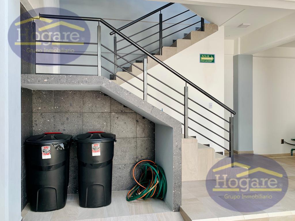 Departamento en Renta con Excelente Ubicación-Fraccionamiento El Condado Plus, León, Gto.