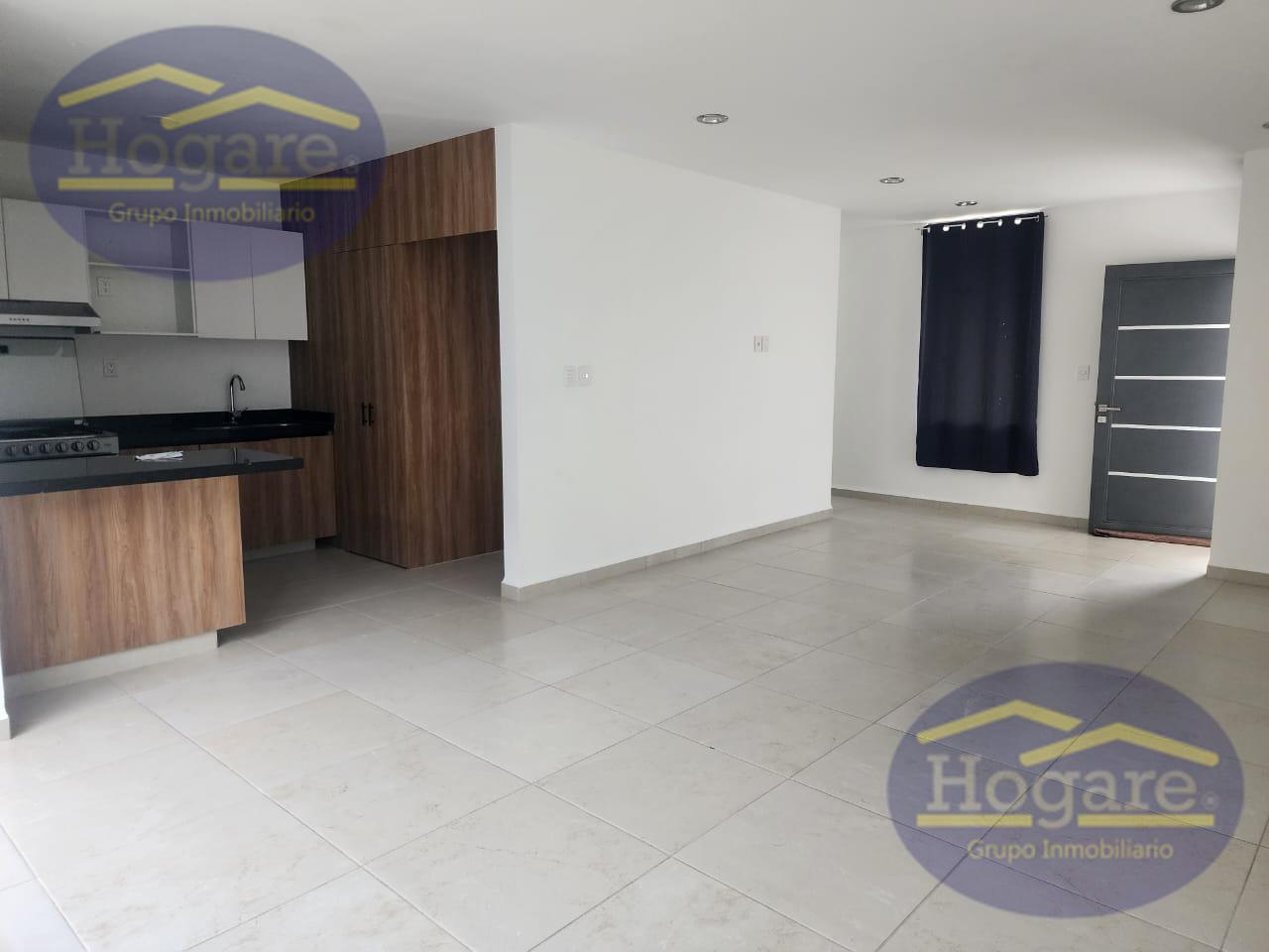 Casa en renta salida a Silao Blvd Herradura