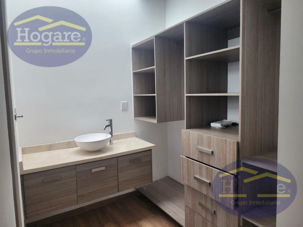Casa en renta salida a Silao Blvd Herradura