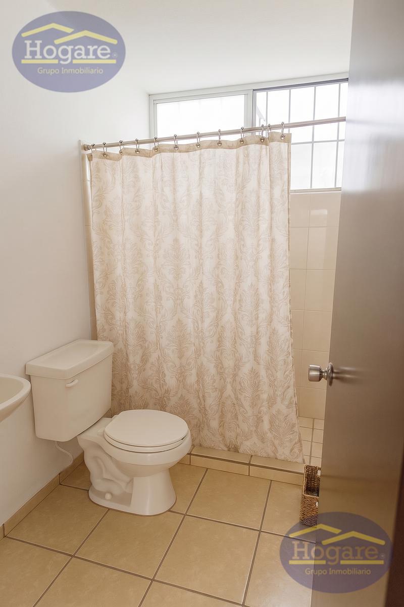 Apartada! Casa en Venta en Colonia Observatorio II, por Blvd. San Juan Bosco, León Gto