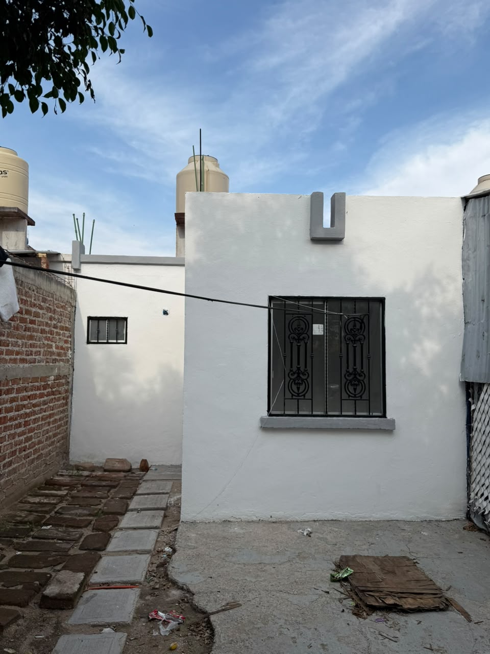 Fachada de la propiedad del caso 2 después de la renovación